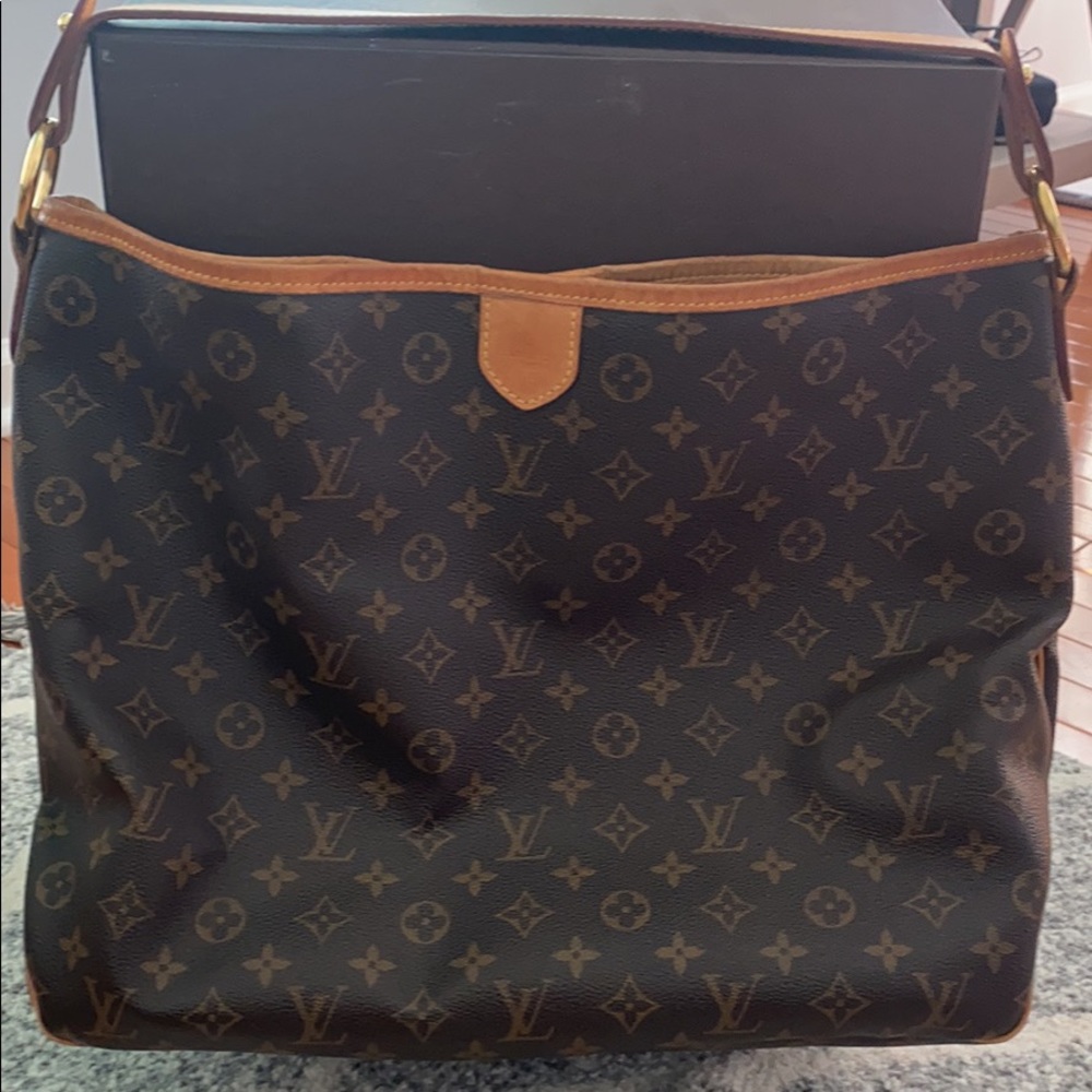 💎Authenic💎 Meaningful MM Louis Vuitton Purse